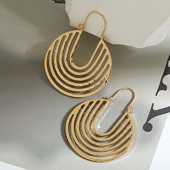 Retro Gold Hammered Crescent Hoop Earrings - Picture 9 of 13